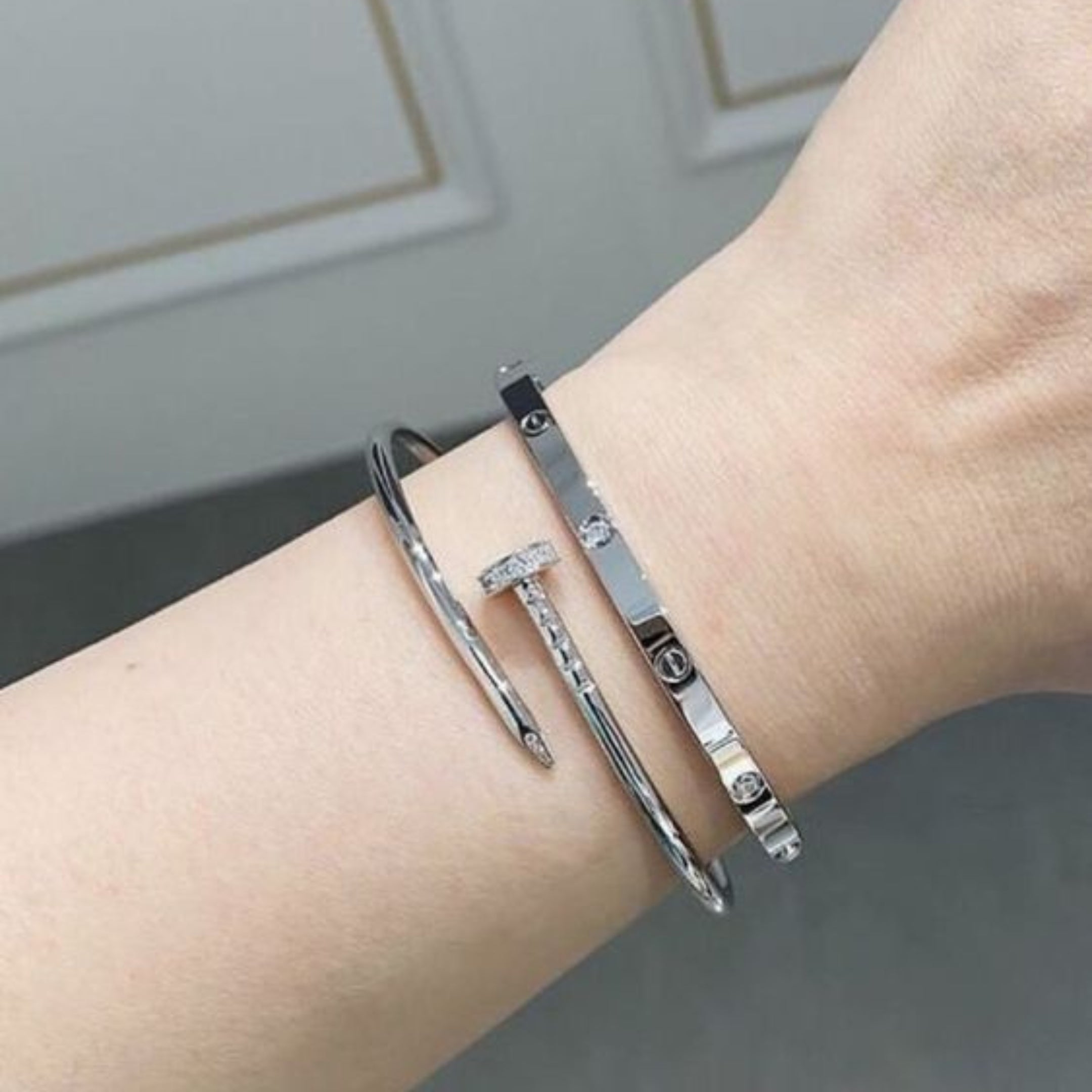 Elegance Nail Bracelet - Silver