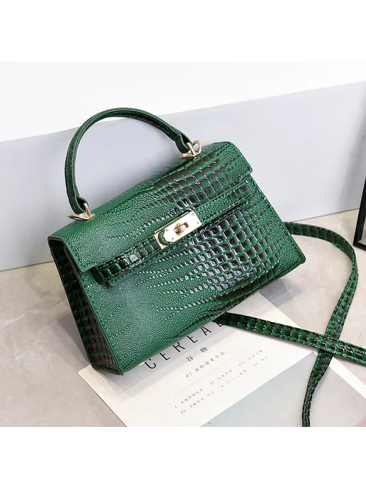 Evening clutch bag (Green edition)