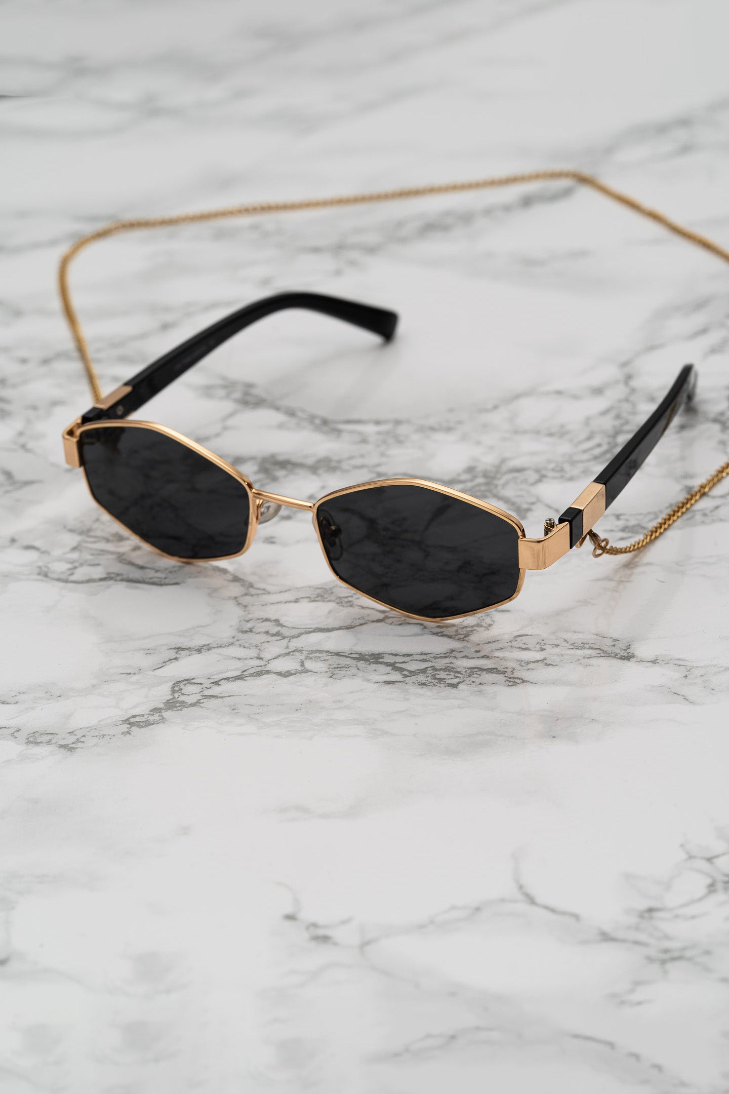 Hexagonal Sunglasses with Detachable Chain